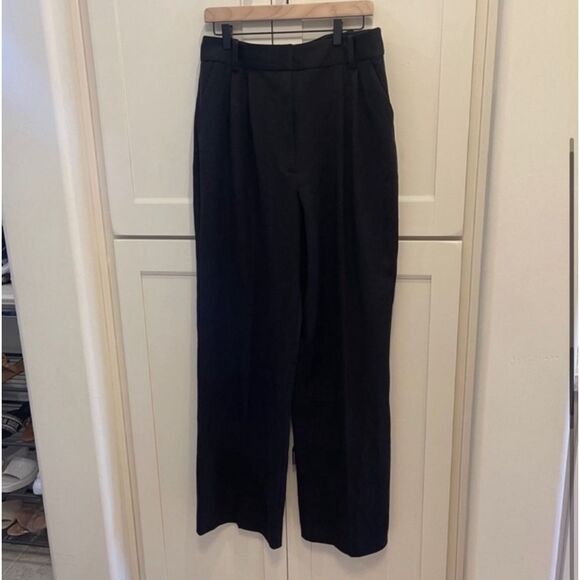 New Favorite Daughter Favorite Pants in Black - Picture 5 of 9